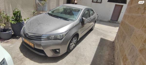 טויוטה קורולה GLI-FL אוט' 1.6 (132 כ''ס) [2013-2016] בנזין 2016 למכירה בכפר יאסיף