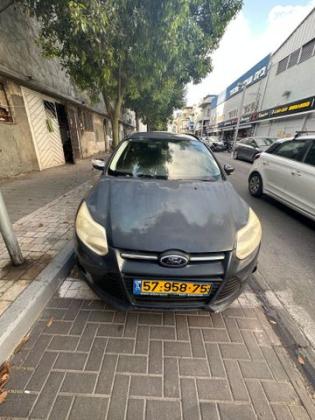 פורד פוקוס Trend סטיישן אוט' 1.6 (125 כ''ס) בנזין 2012 למכירה בתל אביב יפו