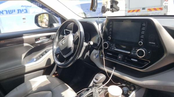 טויוטה היילנדר 4X4 E-Xclusive הייבריד אוט' 7 מק' 2.5 (190 כ''ס) בנזין 2021 למכירה בירושלים