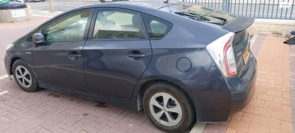 טויוטה פריוס GLI הייבריד אוט' 1.8 (99 כ"ס) בנזין 2013 למכירה בבית שמש