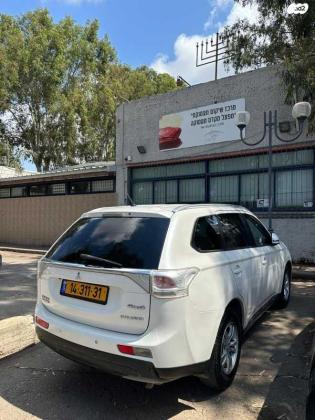 מיצובישי אאוטלנדר Instyle אוט' 7 מק' 2.0 (150 כ"ס) בנזין 2014 למכירה בחדרה