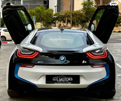 ב.מ.וו i8 4X4 Luxury קופה הייבריד אוט' 1.5 (362 כ"ס) היברידי חשמל / בנזין 2016 למכירה בראשון לציון