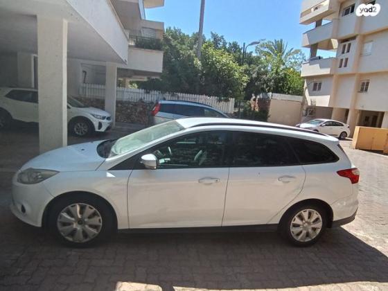 פורד פוקוס Trend סטיישן אוט' 1.6 (125 כ''ס) בנזין 2013 למכירה בהרצליה