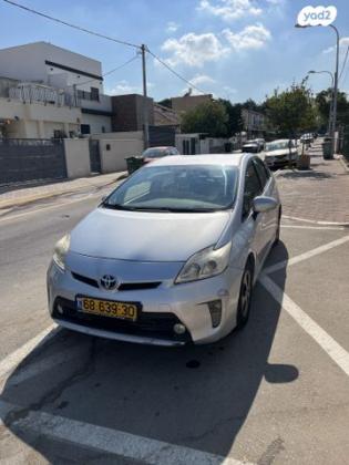 טויוטה פריוס GLI הייבריד אוט' 1.8 (99 כ"ס) בנזין 2014 למכירה בפתח תקווה
