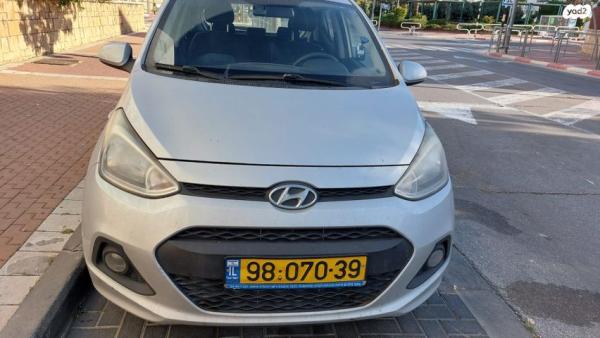 יונדאי i10 Insight ידני 1.0 (66 כ"ס) בנזין 2017 למכירה בצור יצחק