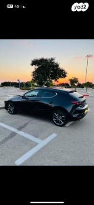 מאזדה j Spirit הצ'בק אוט' 2.0 (165 כ''ס) בנזין 2021 למכירה בראשון לציון