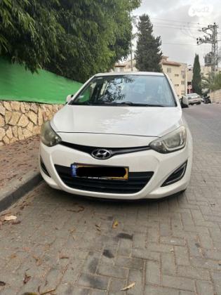 יונדאי i20 Insight אוט' 1.4 (100 כ"ס) בנזין 2013 למכירה בראש העין