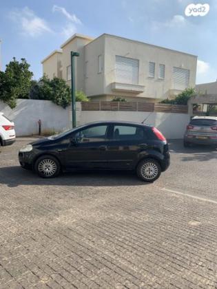 פיאט פונטו גרנדה (דור III) Active Plus רובוטית 1.4 (75 כ''ס) בנזין 2007 למכירה בקדימה צורן