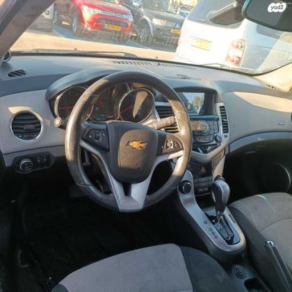 שברולט קרוז LT סדאן אוט' 1.8 (140 כ''ס) בנזין 2011 למכירה בכפר סבא