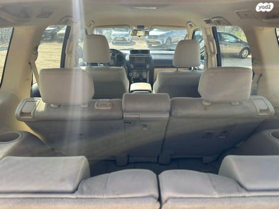 טויוטה לנד קרוזר ארוך 4X4 Select אוט' דיזל 7 מק' 2.8 (177 כ"ס) דיזל 2016 למכירה באפרת