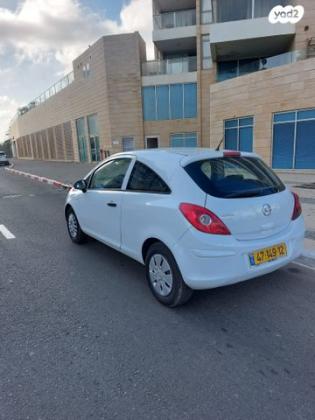 אופל קורסה Essentia ידני 3 דל' 1.2 (85 כ"ס) בנזין 2013 למכירה בנתניה