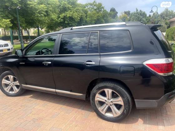 טויוטה היילנדר 4X4 LE אוט' 3.5 (270 כ''ס) בנזין 2011 למכירה בשדה ורבורג