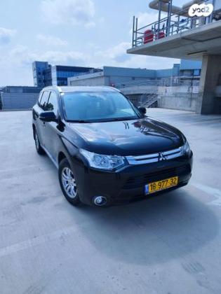 מיצובישי אאוטלנדר Instyle אוט' 7 מק' 2.0 (150 כ"ס) בנזין 2015 למכירה ברמת השרון