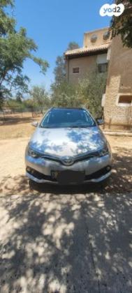 טויוטה אוריס הייבריד TS Sky סטיישן הייבריד אוט' 1.8 (99 כ"ס) בנזין 2017 למכירה בבית השיטה