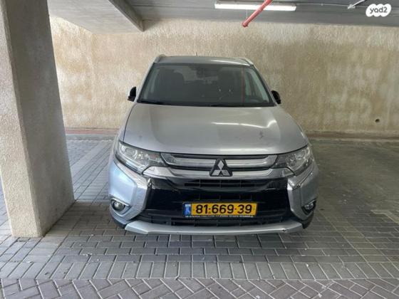 מיצובישי אאוטלנדר Instyle אוט' 7 מק' 2.0 (150 כ"ס) בנזין 2016 למכירה בבית שמש