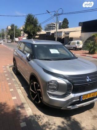 מיצובישי אאוטלנדר Instyle אוט' 7 מק' 2.5 (181 כ"ס) בנזין 2021 למכירה בעכו