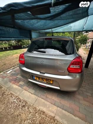 סוזוקי סוויפט GLX אוט' הייבריד 1.2 (83 כ"ס) בנזין 2022 למכירה ברמת הכובש