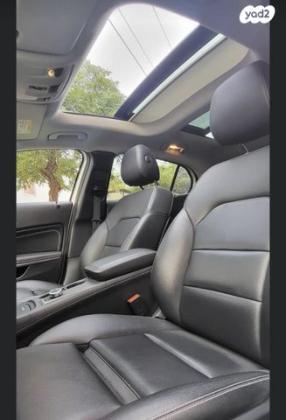 מרצדס GLA GLA200 Urban אוט' 1.6 (156 כ''ס) [2014-2017] בנזין 2017 למכירה בחולון