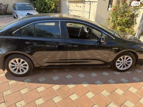 טויוטה קורולה הייבריד Sun סדאן אוט' 1.8 (98 כ''ס) בנזין 2019 למכירה בכפר קרע