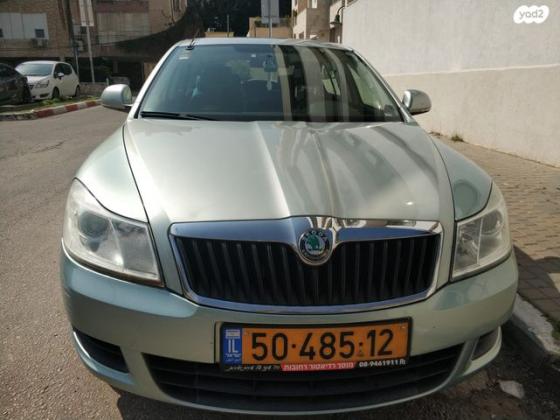 סקודה אוקטביה Ambition אוט' 1.2 (105 כ''ס) בנזין 2013 למכירה ברחובות