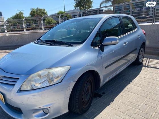 טויוטה אוריס GLI אוט' 1.6 (124 כ"ס) בנזין 2010 למכירה בנתניה