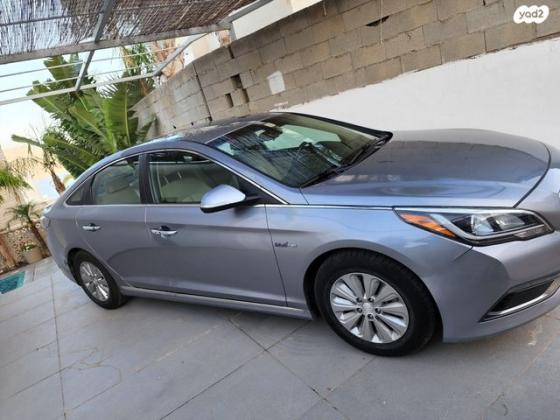 יונדאי סונטה הייבריד Premium הייבריד אוט' 2.0 (154 כ"ס) בנזין 2016 למכירה בפתח תקווה