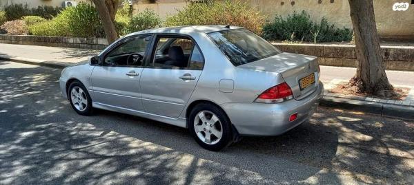 מיצובישי לנסר קלאסיק Premium אוט' 1.6 (98 כ''ס) בנזין 2004 למכירה בחיפה