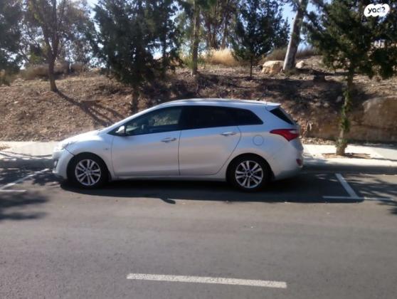 יונדאי i30 Inspire סטיישן אוט' 1.6 (135 כ"ס) בנזין 2015 למכירה בבאר שבע