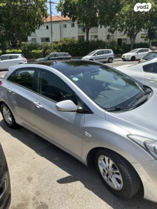 יונדאי i30 Premium אוט' 1.6 (135 כ''ס) בנזין 2014 למכירה בתל אביב יפו