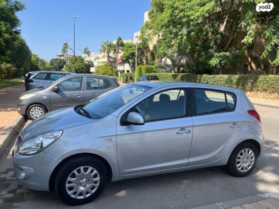 יונדאי i20 GLI אוט' 1.4 (100 כ"ס) בנזין 2010 למכירה בהרצליה