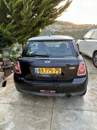 מיני ONE Salt ידני 3 דל' 1.6 (98 כ"ס) בנזין 2012 למכירה בבית ג'ן