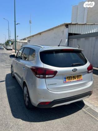 קיה קארנס Premium אוט' 7 מק' 2.0 (165 כ''ס) בנזין 2017 למכירה בנתניה