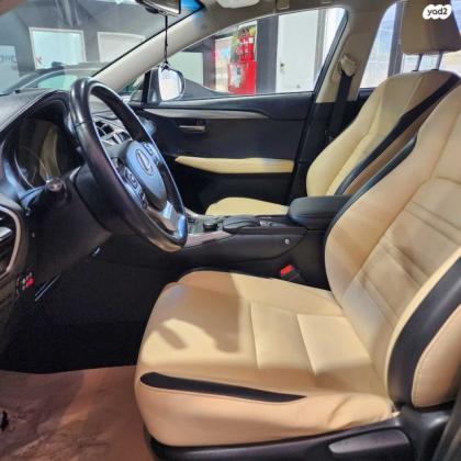 לקסוס NX NX300H Luxury הייבריד אוט' 2.5 (155 כ''ס) בנזין 2015 למכירה בחיפה