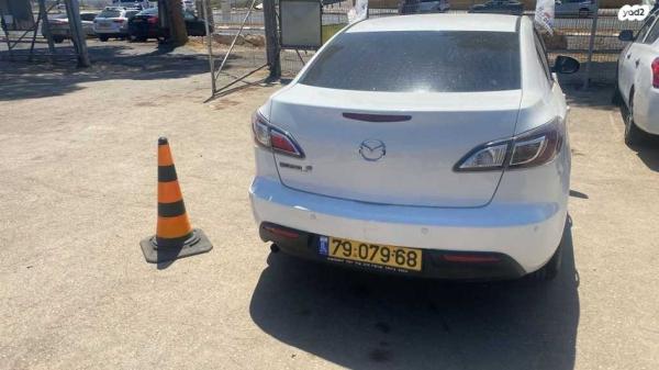 מאזדה i Active סדאן אוט' 1.6 (105 כ''ס) בנזין 2010 למכירה בחדרה