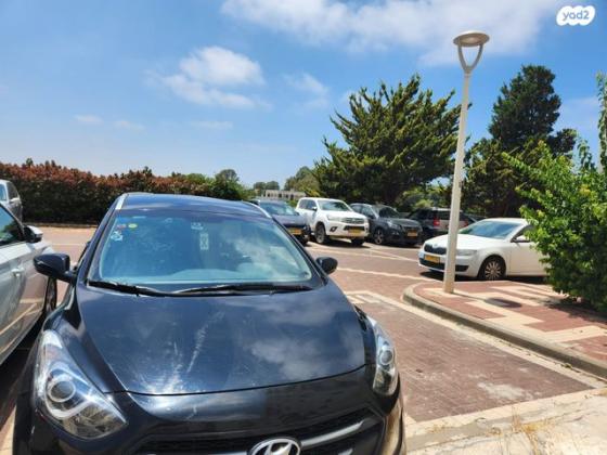 יונדאי i30CW Inspire סטיישן ידני 1.4 (100 כ''ס) [2015-2017] בנזין 2016 למכירה בנהריה