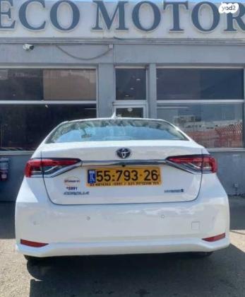 טויוטה קורולה Comfort סדאן אוט' 1.8 (98 כ''ס) בנזין 2022 למכירה בתל אביב יפו