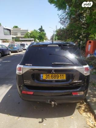 מיצובישי אאוטלנדר Instyle אוט' 7 מק' 2.0 (150 כ"ס) בנזין 2013 למכירה ברמת השרון
