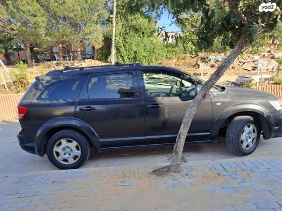 דודג' ג'רני SE אוט' 7 מק' 2.4 (168 כ"ס) בנזין 2009 למכירה באריאל