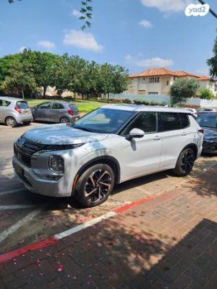 מיצובישי אאוטלנדר Luxury אוט' 7 מק' 2.5 (181 כ"ס) בנזין 2022 למכירה ברעננה