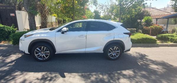 לקסוס NX NX300H Luxury הייבריד אוט' 2.5 (155 כ''ס) בנזין 2015 למכירה במודיעין מכבים רעות