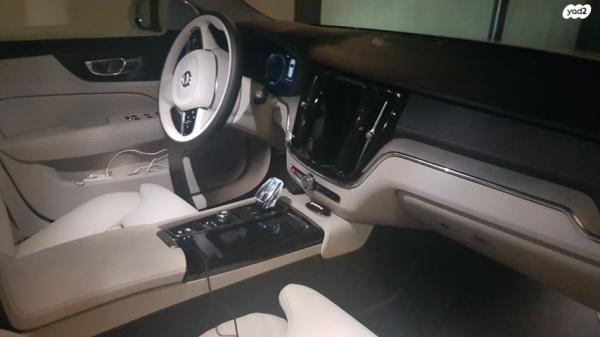 וולוו V60 T8 Inscription הייבריד אוט' 5 דל' 2.0 (390 כ''ס) היברידי חשמל / בנזין 2020 למכירה ברעננה