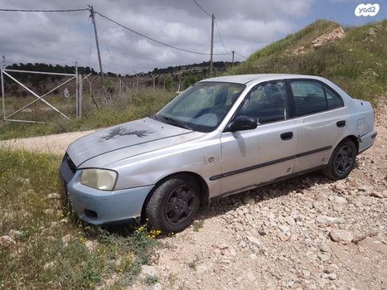 יונדאי אקסנט (עד 2012) Esteem אוט' 4 דל' 1.5 (91 כ''ס בנזין 2002 למכירה באריאל
