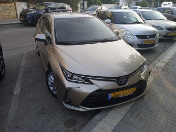 טויוטה קורולה הייבריד Comfort סדאן אוט' 1.8 (122 כ''ס) בנזין 2021 למכירה בבת ים