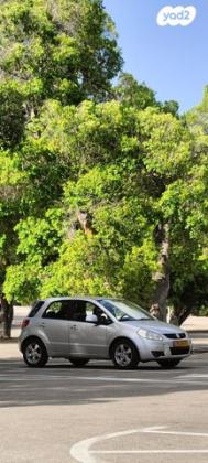 סוזוקי SX4 GLX-HB הצ'בק אוט' 1.6 (119 כ''ס) בנזין 2010 למכירה בנהריה