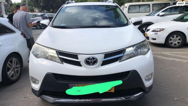 טויוטה RAV4 ארוך 4X4 Premium אוט' 2.0 (151 כ''ס) בנזין 2014 למכירה ביבנה