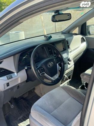 טויוטה סיינה LE אוט' 8 מק' 3.5 (266 כ"ס) בנזין 2015 למכירה בבית שמש