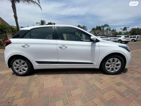 יונדאי i20 Inspire אוט' 1.4 (100 כ''ס) [2015 ואילך] בנזין 2018 למכירה בגבעת אבני