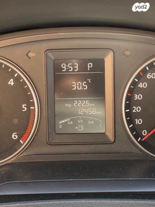 פולקסווגן טרנספורטר מסחרי/נוסעים Kombi קצר אוט' דיזל 2-3 מק' 3 דל' 2.0 (140 כ"ס) דיזל 2014 למכירה בראש העין