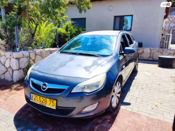 אופל אסטרה Enjoy הצ'בק אוט' 1.6 (115 כ''ס) בנזין 2011 למכירה במעלה החמישה