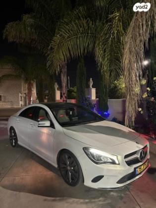 מרצדס CLA CLA180 Urban FL אוט' 1.6 (122 כ"ס) בנזין 2017 למכירה בעפולה